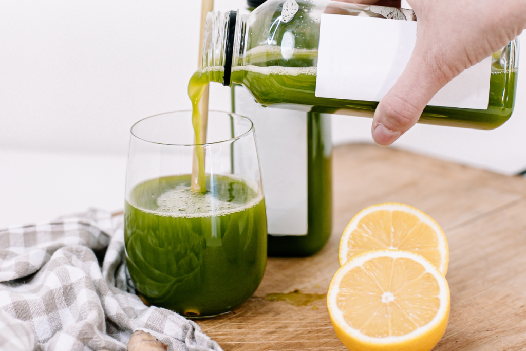 Detox drinks and fasting cleanses